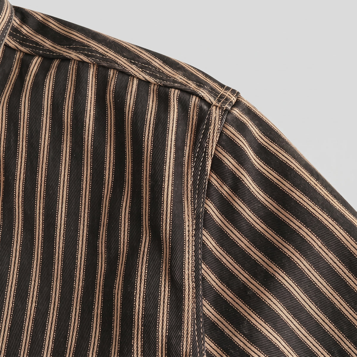 Camisa Detroit | Patrón de Rayas A19